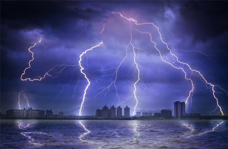 一個雷喚醒了我心中全屋吊頂?shù)哪?><p>一個雷喚醒了我心中全屋吊頂?shù)哪?/a></p><span>今天打開朋友圈的時候發(fā)現(xiàn)大家都在談?wù)撟蛲泶蚶椎氖虑?，沒錯，昨晚凌晨十二點(diǎn)多的時候嘉興依舊是“燈火通明”，...</span></li><li><a href=